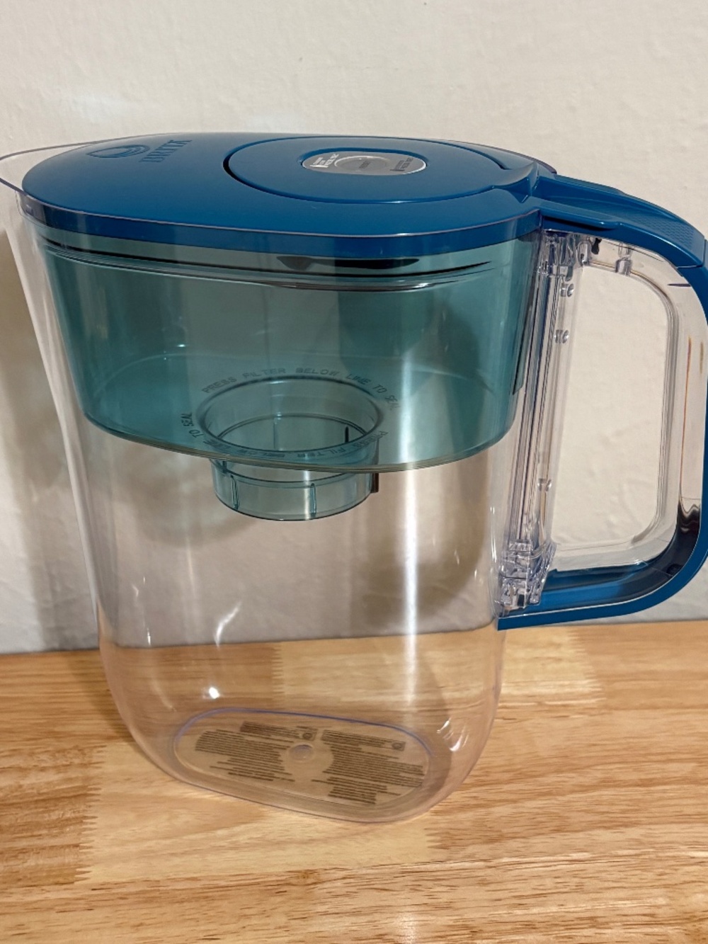 Brita 10-Cup Water Filter Pitcher Blue Great Condition